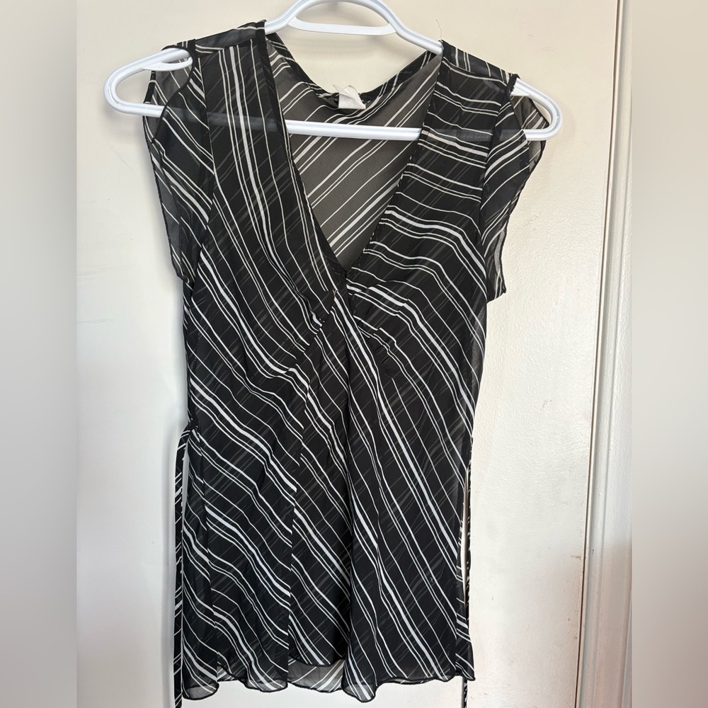 Vintage 90s Y2K Joyce Leslie Sheer top
